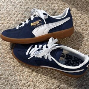 Puma Men's Navy and White Sneakers